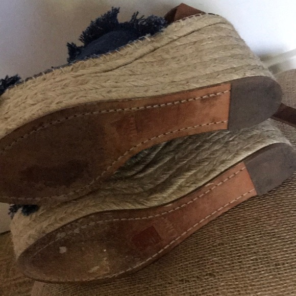 Chloe denim wedge. Sold out EVERYWHERE - Picture 5 of 6